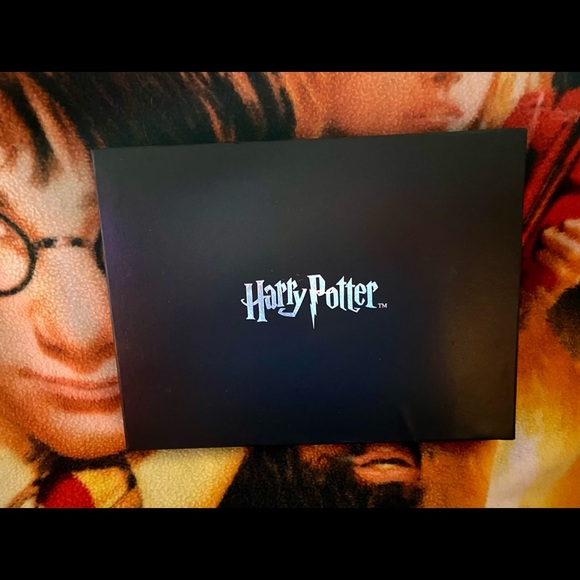 🎄HARRY POTTER ornaments! All 4 houses and Hogwarts. Never used in box - Picture 3 of 15